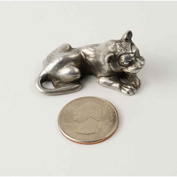 Metropolitan Museum Art 2" Pewter Egypt Lion Figurine 1976 MMA King Tut Exhibit - Picture 10 of 10